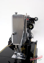 Load image into Gallery viewer, Singer Featherweight 221K Sewing Machine, EH140***
