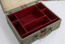 Load image into Gallery viewer, Singer Fashion Aids Attachments Case (Vintage Original)
