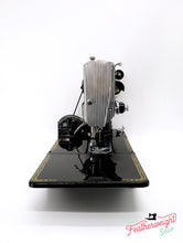 Load image into Gallery viewer, Singer Featherweight 222K Sewing Machine EM9612**
