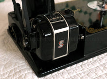 Load image into Gallery viewer, Singer Featherweight 221K Sewing Machine, EH378***

