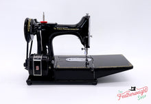 Load image into Gallery viewer, Singer Featherweight 222K Sewing Machine EL185***
