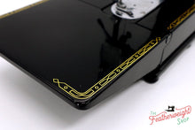 Load image into Gallery viewer, Singer Featherweight 222K Sewing Machine EL185***
