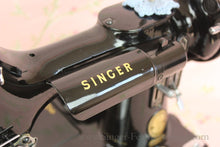 Load image into Gallery viewer, Singer Featherweight 222K Sewing Machine EN137***
