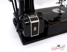 Load image into Gallery viewer, Singer Featherweight 221 1954 - AL690***
