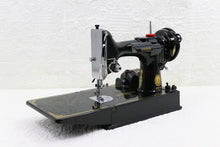Load image into Gallery viewer, Singer Featherweight 221 Sewing Machine, AL419***
