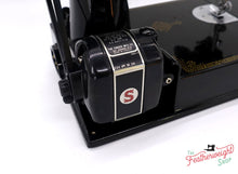 Load image into Gallery viewer, Singer Featherweight 221K, Rare MR - EF565*** Original Receipt!
