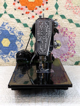 Load image into Gallery viewer, Singer Featherweight 221 Sewing machine, 1934 AD783***
