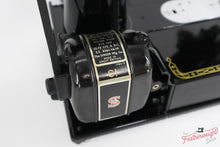 Load image into Gallery viewer, Singer Featherweight 222K Sewing Machine, RED "S" ER9016**

