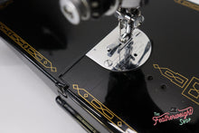 Load image into Gallery viewer, Singer Featherweight 221 1954 - AL690***
