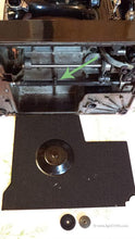 Load image into Gallery viewer, Screw, Singer Featherweight Long Post for Drip Pan Tray (Vintage Original)
