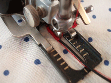 Load image into Gallery viewer, Buttonholer Attachment, Singer (Vintage Original)
