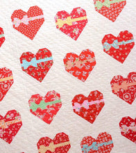 Load image into Gallery viewer, Pattern, Sweetheart Quilt by Ellis &amp; Higgs (digital download)
